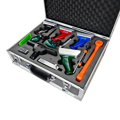 Kit di strumenti per la fabbricazione manuale di condotti preisolati-